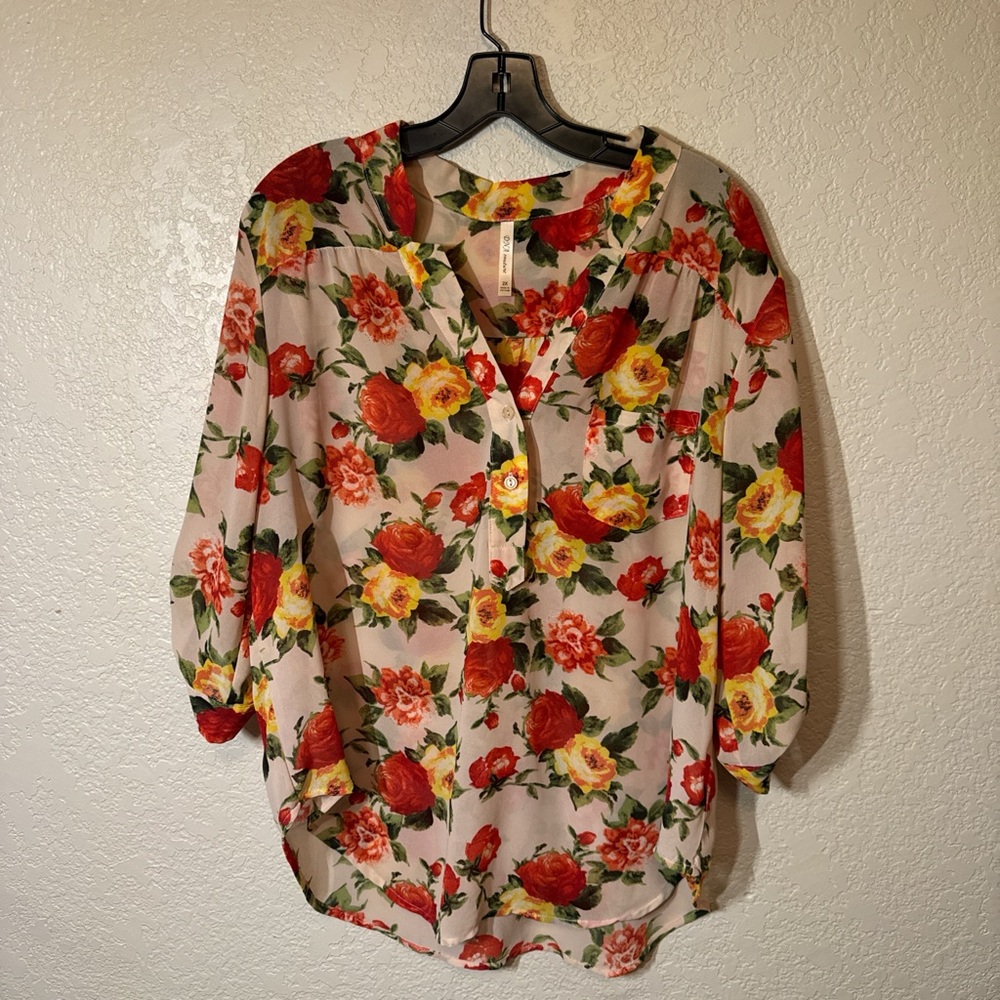 DNA Couture White and Orange 3/4 Sleeve Blouse